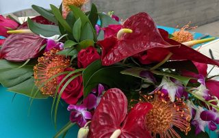 Tropical floral centerpiece by Flower Duet